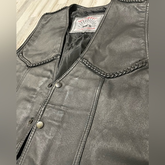 VTG Sunbelt Leather Collection Black Leather Lace Up Sides Vest Mens 48 - Picture 3 of 9